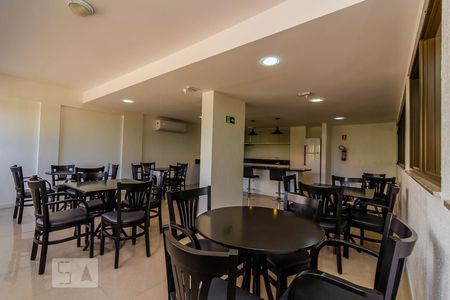 Apartamento à venda com 64m², 2 quartos e 2 vagas Apartamento à venda com 64m², 2 quartos e 2 vagasÁrea comum - Salão de festas