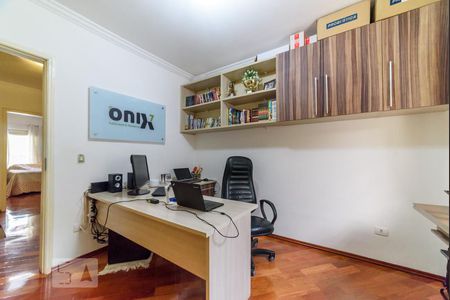 Casa à venda com 295m², 5 quartos e 3 vagas Casa à venda com 295m², 5 quartos e 3 vagasEscritório