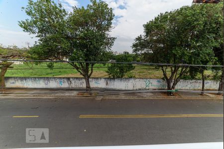 Casa à venda com 295m², 5 quartos e 3 vagas Casa à venda com 295m², 5 quartos e 3 vagasVista