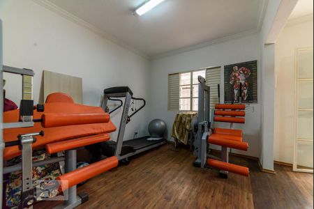 Casa à venda com 295m², 5 quartos e 3 vagas Casa à venda com 295m², 5 quartos e 3 vagasQuarto 2