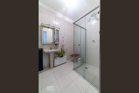 Casa à venda com 295m², 5 quartos e 3 vagas Casa à venda com 295m², 5 quartos e 3 vagasBanheiro 2