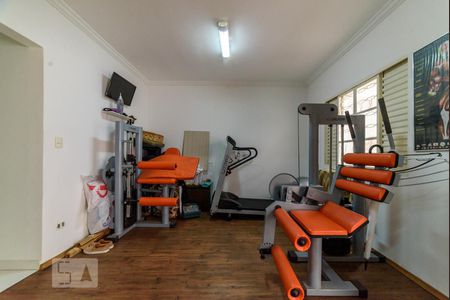 Casa à venda com 295m², 5 quartos e 3 vagas Casa à venda com 295m², 5 quartos e 3 vagasQuarto 2