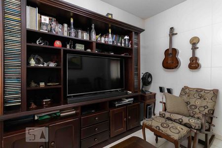 Casa à venda com 120m², 3 quartos e 1 vaga Casa à venda com 120m², 3 quartos e 1 vagaSala de Estar