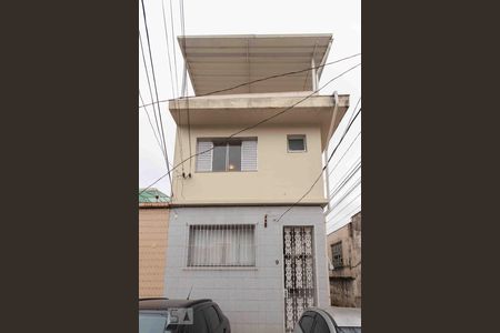 Casa à venda com 120m², 3 quartos e 1 vaga Casa à venda com 120m², 3 quartos e 1 vagaFachada