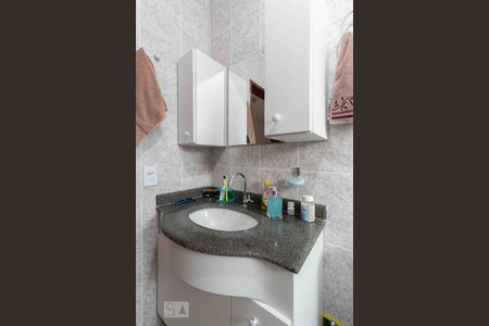 Casa à venda com 120m², 3 quartos e 1 vaga Casa à venda com 120m², 3 quartos e 1 vagaBanheiro 2