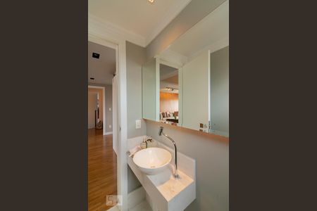 Apartamento à venda com 150m², 2 quartos e 2 vagas Apartamento à venda com 150m², 2 quartos e 2 vagasLavabo