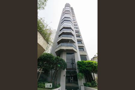 Apartamento à venda com 150m², 2 quartos e 2 vagas Apartamento à venda com 150m², 2 quartos e 2 vagasFachada