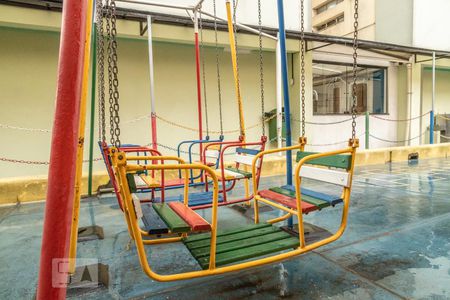 Apartamento para alugar com 63m², 2 quartos e 1 vaga Apartamento para alugar com 63m², 2 quartos e 1 vagaÁrea Comum - Playground