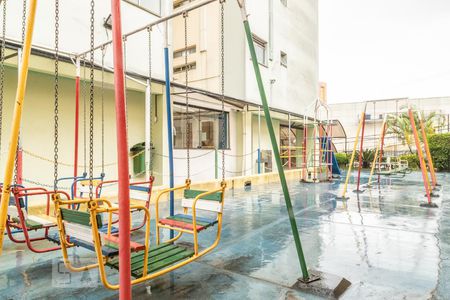 Apartamento para alugar com 63m², 2 quartos e 1 vaga Apartamento para alugar com 63m², 2 quartos e 1 vagaÁrea Comum - Playground