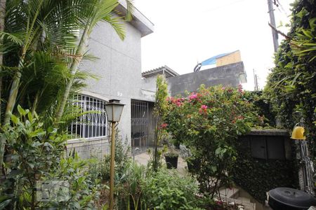 Casa à venda com 200m², 4 quartos e 5 vagasFachada