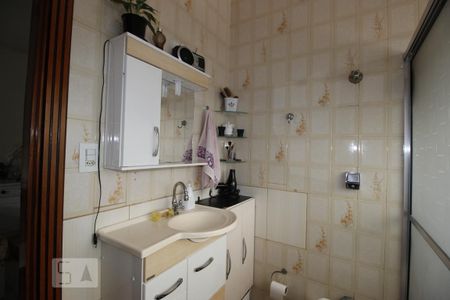 Casa à venda com 200m², 4 quartos e 5 vagasBanheiro 1