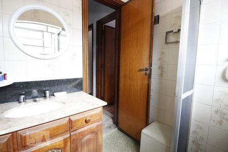 Casa à venda com 200m², 4 quartos e 5 vagasBanheiro 3