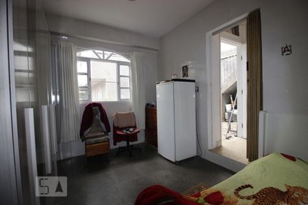 Casa à venda com 200m², 4 quartos e 5 vagasQuarto 5