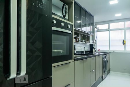Apartamento para alugar com 85m², 2 quartos e 1 vaga Apartamento para alugar com 85m², 2 quartos e 1 vagaCozinha