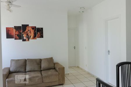 Sala de apartamento para alugar com 2 quartos, 67m² em Parque Residencial Lagoinha, Ribeirão Preto