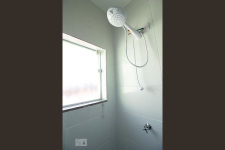 Apartamento para alugar com 44m², 1 quarto e sem vagaDetalhe banheiro