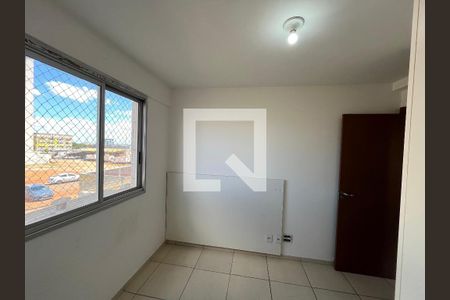 quarto 2 de apartamento para alugar com 2 quartos, 67m² em Ceilândia Sul (ceilândia), Brasília