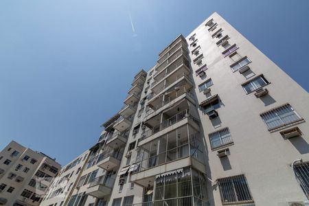 Apartamento à venda com 76m², 2 quartos e 1 vagaFachada do Condomínio