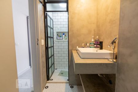 Apartamento à venda com 76m², 2 quartos e 1 vagaBanheiro da Suíte 2