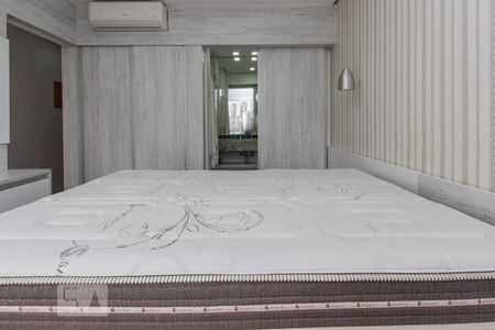 Studio à venda com 33m², 1 quarto e 1 vaga Studio à venda com 33m², 1 quarto e 1 vagaSuíte