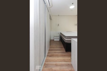 Studio à venda com 33m², 1 quarto e 1 vaga Studio à venda com 33m², 1 quarto e 1 vagaSuíte