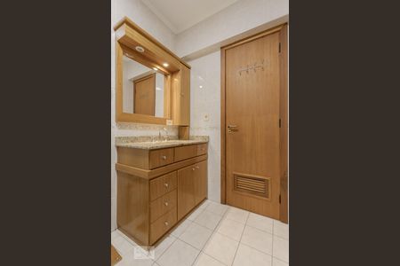 Apartamento à venda com 279m², 3 quartos e 2 vagasBanheiro da Suíte