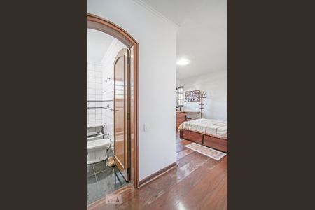 Casa à venda com 540m², 4 quartos e 8 vagasSuite 2