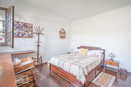 Casa à venda com 540m², 4 quartos e 8 vagasSuite 2