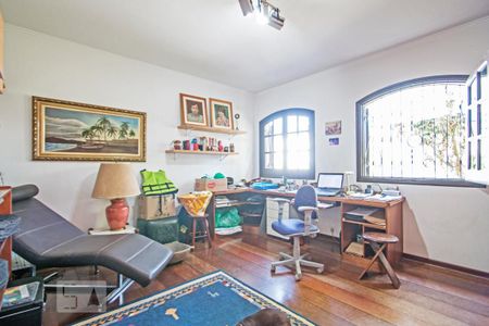 Casa à venda com 540m², 4 quartos e 8 vagasSuite 1