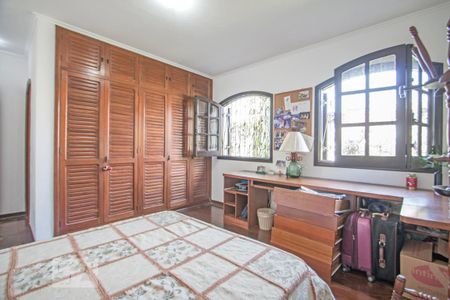Casa à venda com 540m², 4 quartos e 8 vagasSuite 2