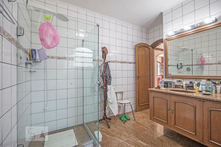 Casa à venda com 540m², 4 quartos e 8 vagasBanheiro da Suite 3 Master