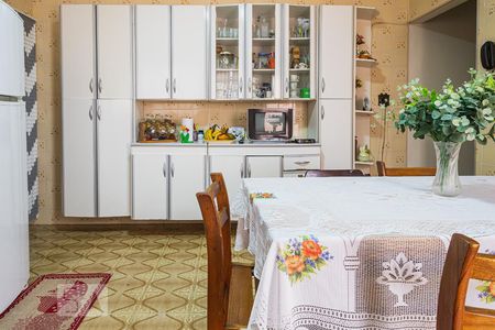 Casa à venda com 400m², 3 quartos e 2 vagasCasa 01 - Cozinha