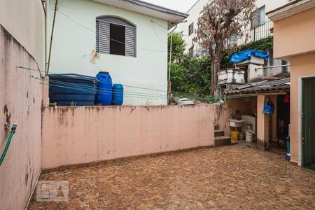 Casa à venda com 400m², 3 quartos e 2 vagasCasa 02 - Quintal