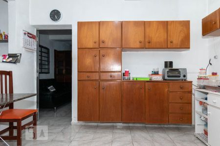 Casa à venda com 300m², 4 quartos e 4 vagas Casa à venda com 300m², 4 quartos e 4 vagasCozinha