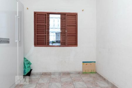 Casa à venda com 300m², 4 quartos e 4 vagas Casa à venda com 300m², 4 quartos e 4 vagasQuarto 4