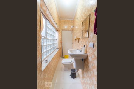 Casa à venda com 300m², 1 quarto e 2 vagasBanheiro 2