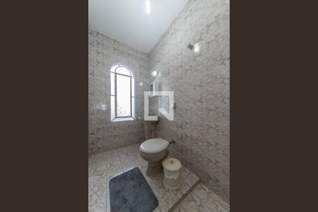 Casa à venda com 365m², 3 quartos e 3 vagasBanheiro da Suíte 3