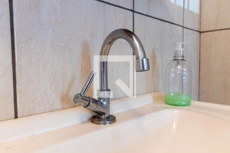 Casa à venda com 120m², 3 quartos e 1 vaga Casa à venda com 120m², 3 quartos e 1 vagaBanheiro - torneira