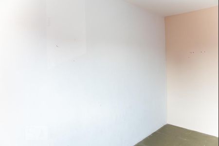 Quarto 1 de casa para alugar com 2 quartos, 32m² em Vila Carmosina, São Paulo
