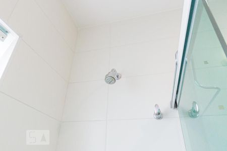 Casa de condomínio à venda com 457m², 3 quartos e 4 vagas Casa de condomínio à venda com 457m², 3 quartos e 4 vagasBanheiro da Suíte 3