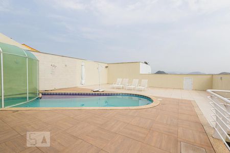 Casa de condomínio à venda com 457m², 3 quartos e 4 vagas Casa de condomínio à venda com 457m², 3 quartos e 4 vagasTerceiro Andar - Piscina