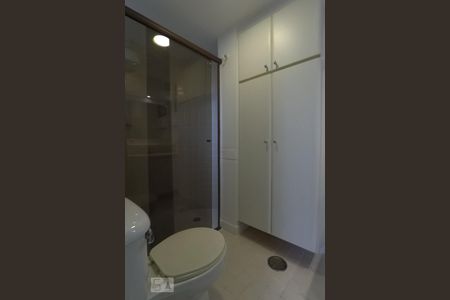 Apartamento à venda com 38m², 1 quarto e 1 vaga Apartamento à venda com 38m², 1 quarto e 1 vagaBanheiro