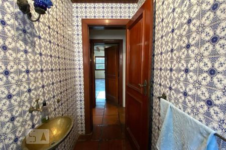 Casa à venda com 544m², 4 quartos e 3 vagasBanheiro 2