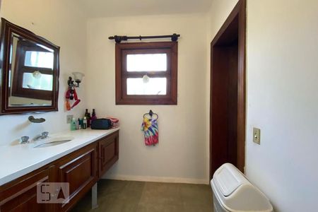 Casa à venda com 544m², 4 quartos e 3 vagasBanheiro da Suíte 1