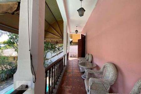 Casa à venda com 544m², 4 quartos e 3 vagasVaranda