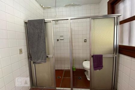 Casa à venda com 544m², 4 quartos e 3 vagasQuintal - Banheiro 1