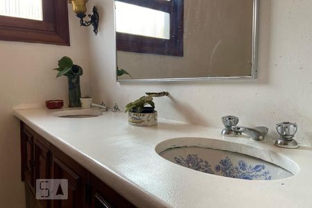 Casa à venda com 544m², 4 quartos e 3 vagasBanheiro - Torneira