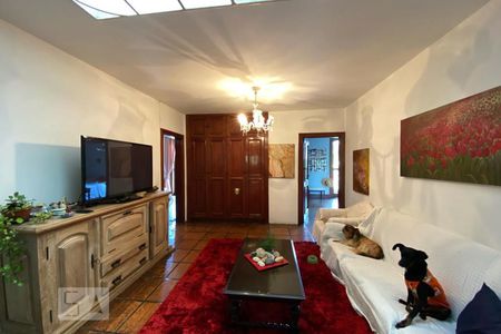 Casa à venda com 544m², 4 quartos e 3 vagasSala de TV