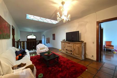 Casa à venda com 544m², 4 quartos e 3 vagasSala de TV