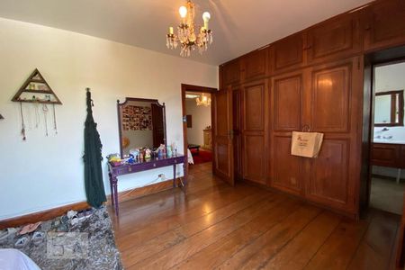 Casa à venda com 544m², 4 quartos e 3 vagasSuíte 1